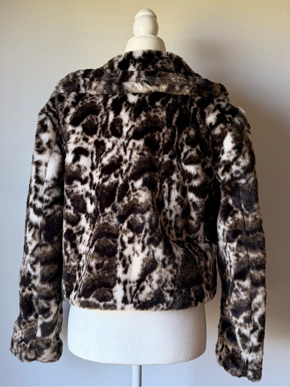 Wildcat Faux Fur Jacket - Picture 6 of 10